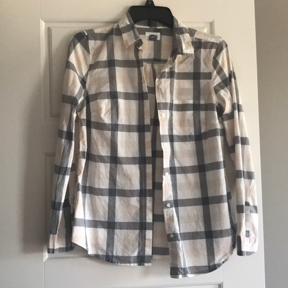 Old Navy gray and pink checkered button down - Picture 1 of 3